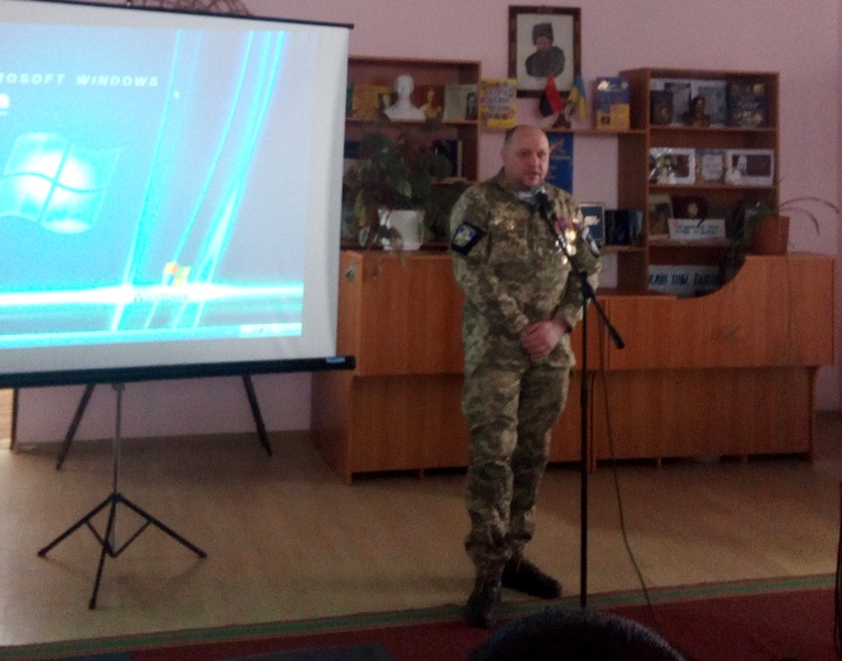 Білоус Юрій розповідає про оборону   Донецького аеропорту.